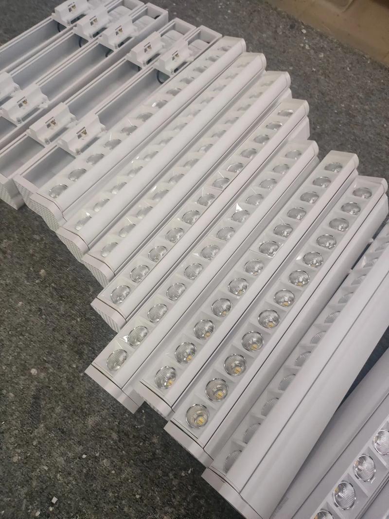 照明灯具